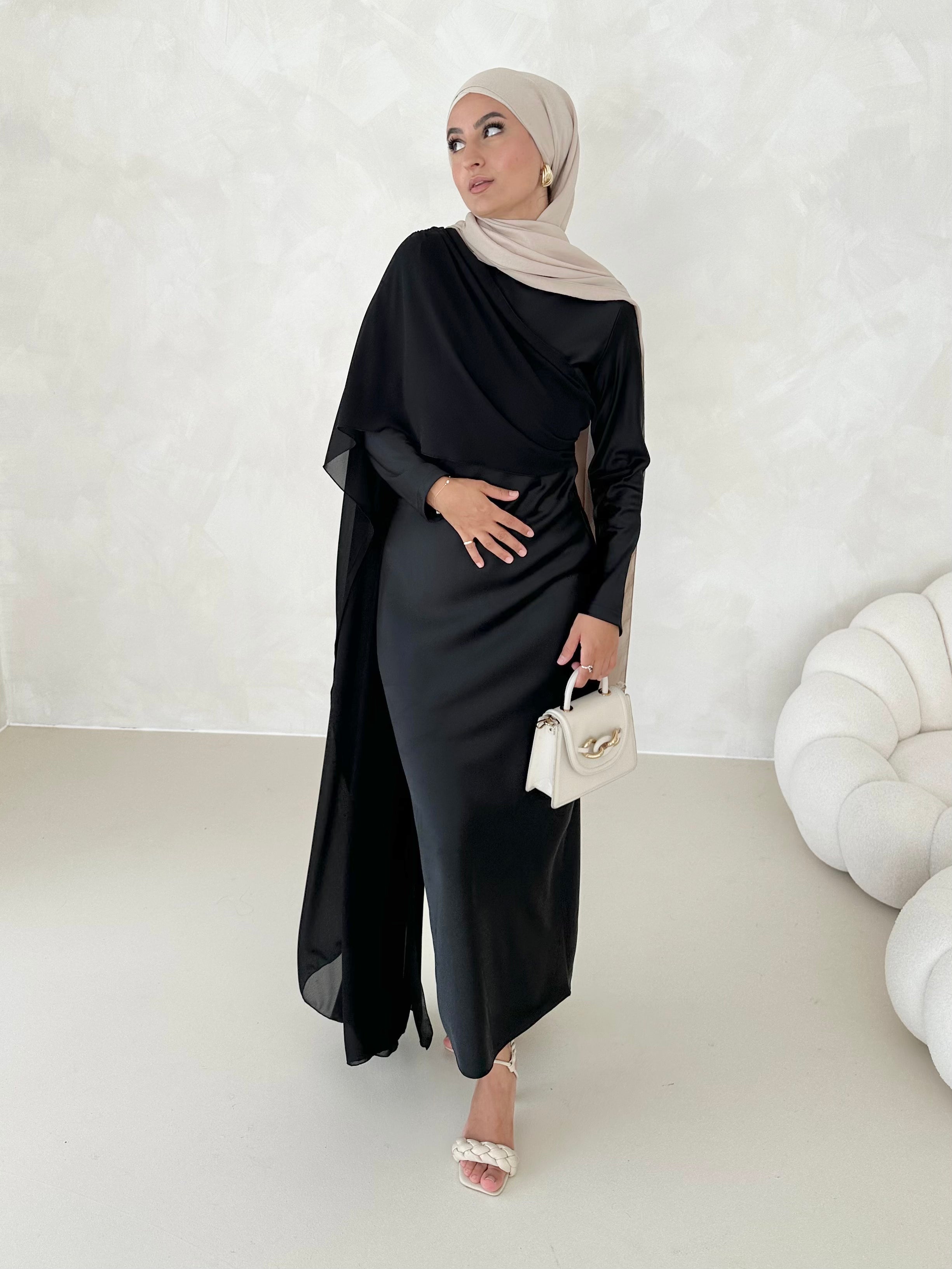 Robe Inaya